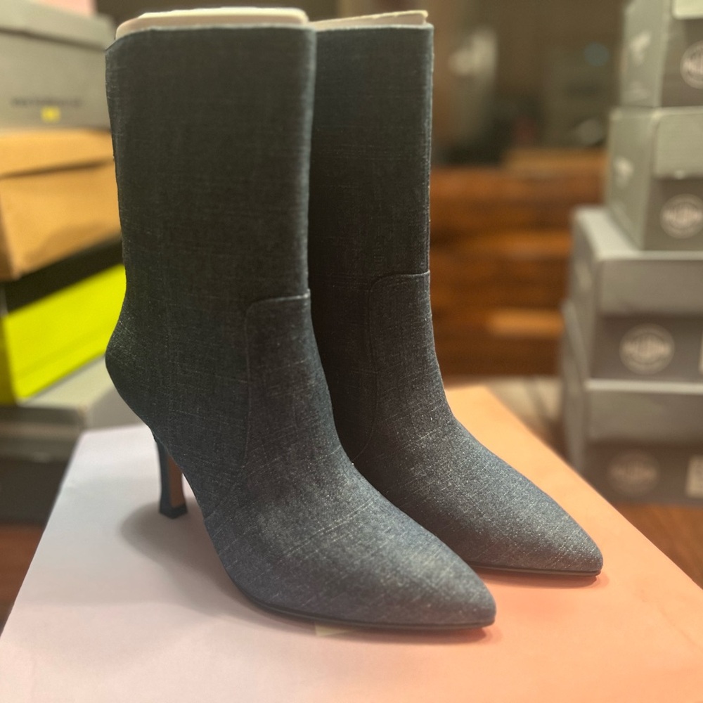Lisa Vicky Arthal Denim Bootie women’s size 7 NEW IN BOX No store tags